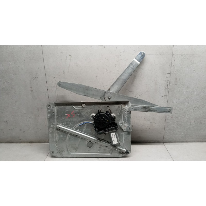 VOLVO truck FRONT LEFT POWERED WINDOWS  VOLVO truck FH13 used