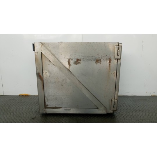 CASSA PORTA ATTREZZI VOLVO truck FH13 usato