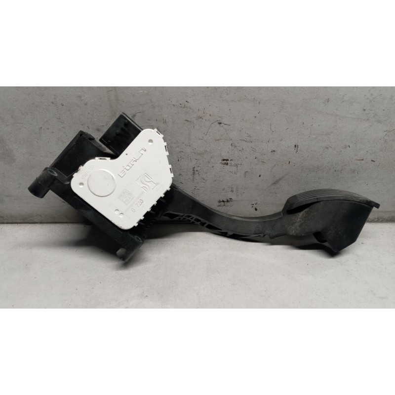 LANCIA ELETRONIC THROTTLE PEDAL  LANCIA Ypsilon 2011>2015 used