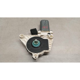 ALZA VETRI ANTERIORI...