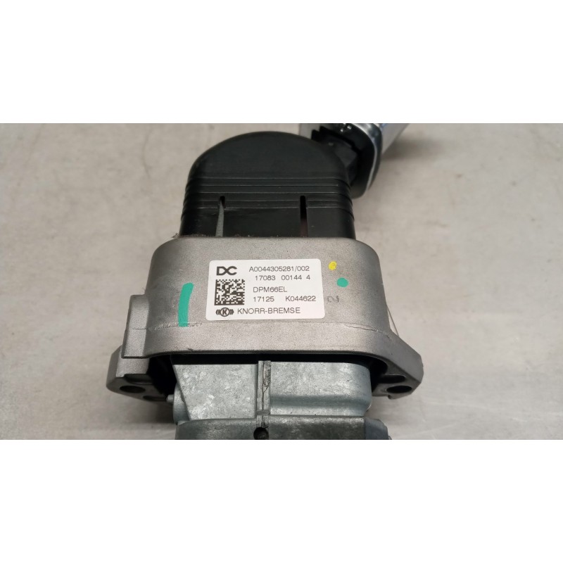 MERCEDES-BENZ truck LEVA EMERGENZA MERCEDES-BENZ truck Actros euro 6 2014>2021 usato