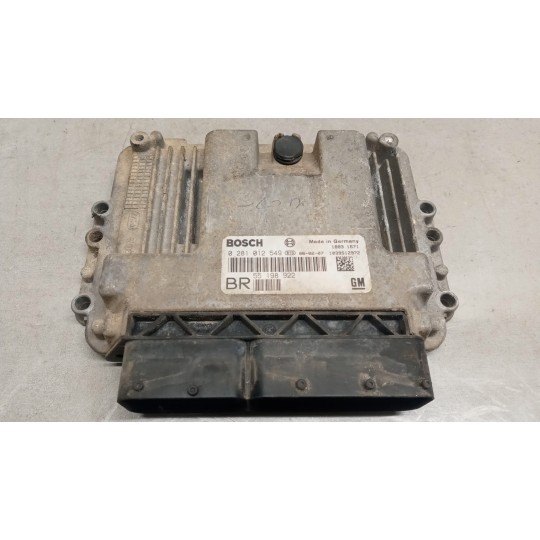 CENTRALINA MOTORE OPEL Zafira B 2005>2008 usato