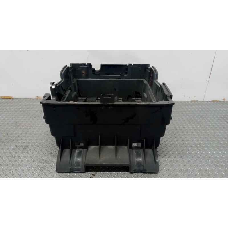 MERCEDES-BENZ truck PORTA BATTERIA MERCEDES-BENZ truck Actros euro 6 2014>2021 usato