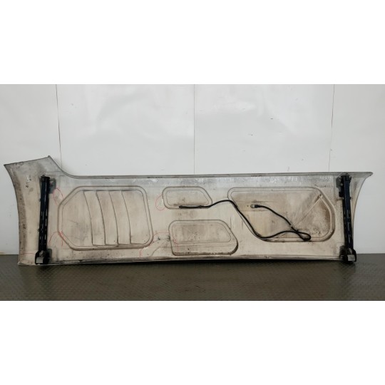 MINIGONNA DESTRA MERCEDES-BENZ truck Actros euro 6 2014>2021 usato