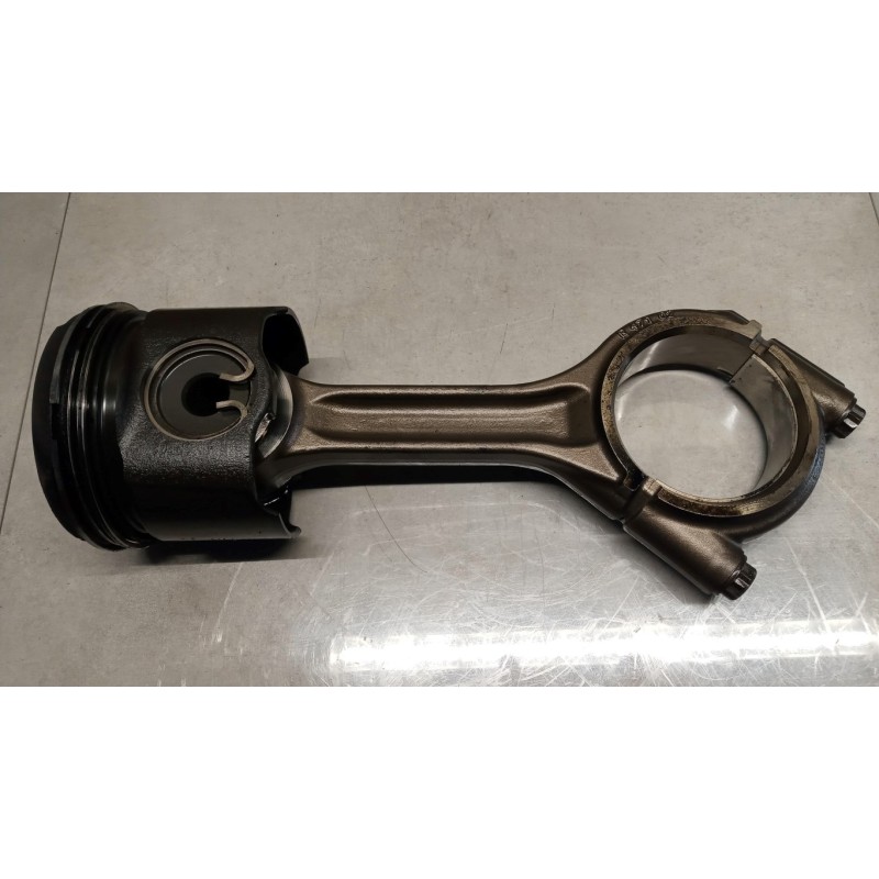 MERCEDES-BENZ truck PISTONE MOTORE MERCEDES-BENZ truck Actros euro 6 2014>2021 usato