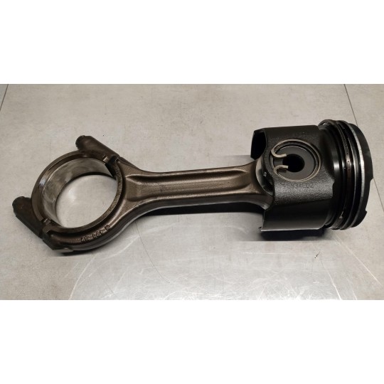 PISTONE MOTORE MERCEDES-BENZ truck Actros euro 6 2014>2021 usato