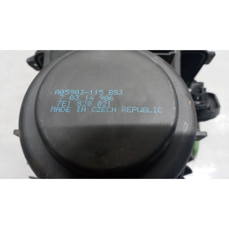 VOLKSWAGEN van INTERNAL FUN MOTOR  VOLKSWAGEN van Trasporter T5 2009>2015 used