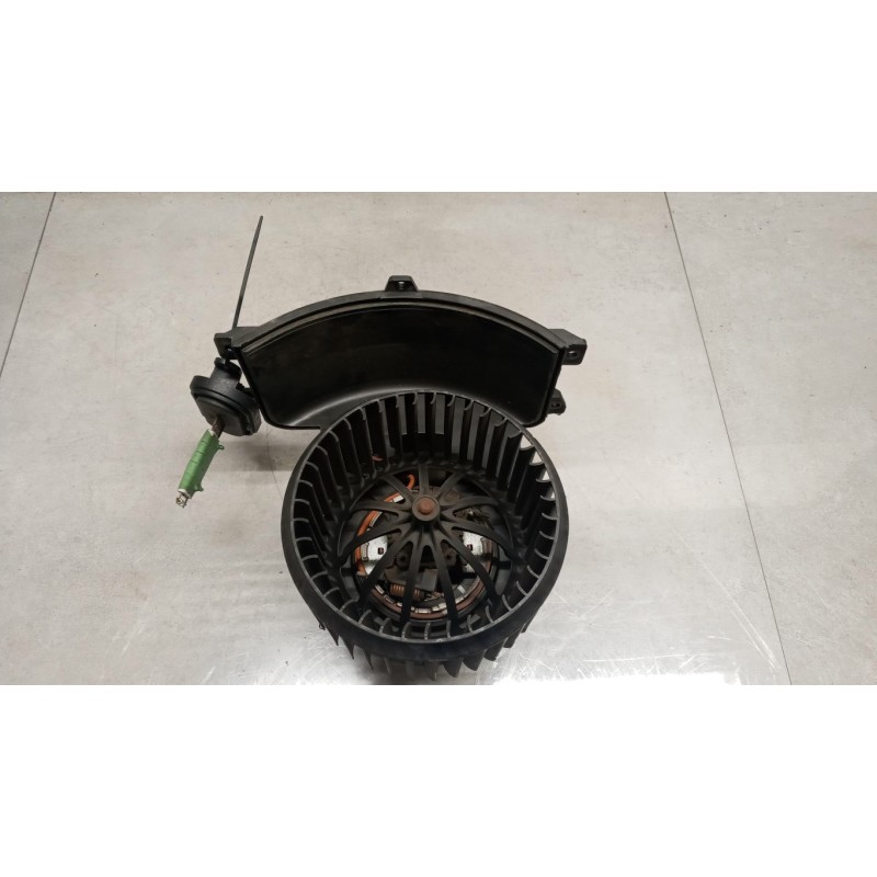 VOLKSWAGEN van MOTORINO VENTILAZIONE INTERNA VOLKSWAGEN van Trasporter T5 2009>2015 usato