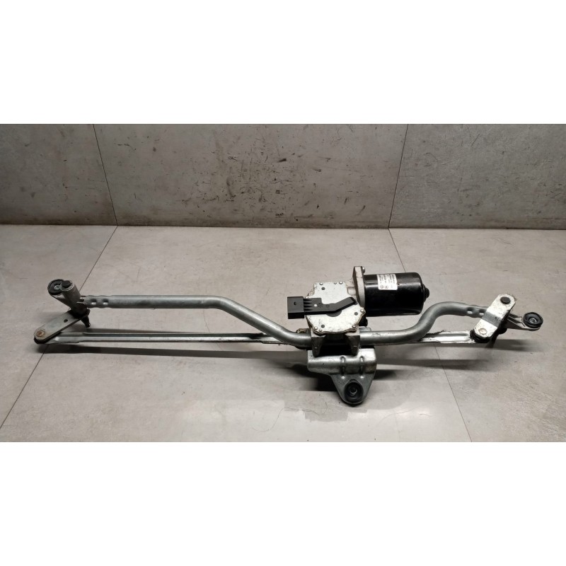 VOLKSWAGEN van windshield wiper motor VOLKSWAGEN van Trasporter T5 2009>2015 used