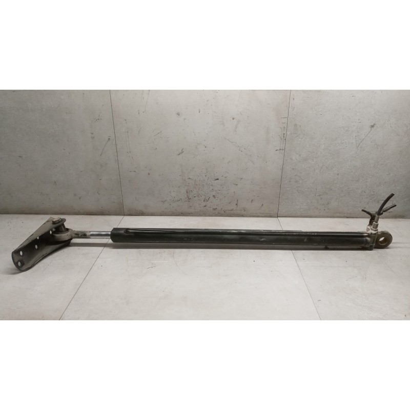 MAN CAB LIFT PISTON  MAN TG-A 2000>2007 used