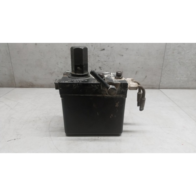 MAN CAB LIFT PUMP  MAN TG-A 2000>2007 used