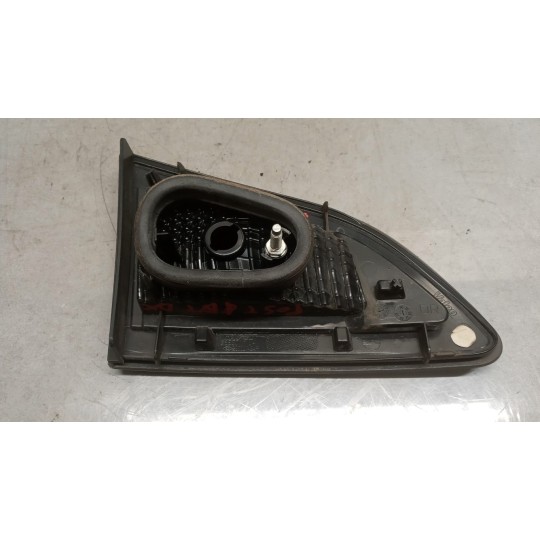 FARO POSTERIORE INTERNO DESTRO RENAULT Scenic 2013>2016 usato