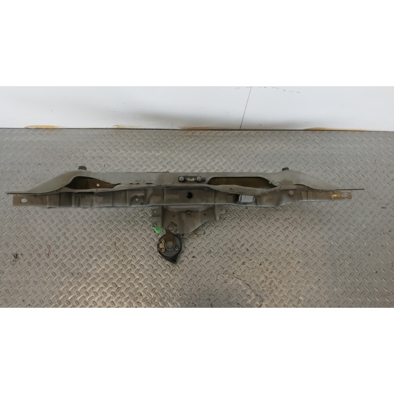 NISSAN RIVESTIMENTO SUPERIORE ANTERIORE NISSAN Note 2006>2008 usato