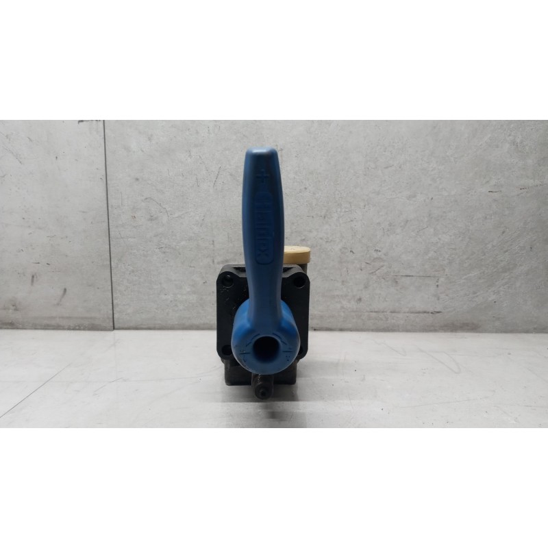 V.I. rimorchi e semi VARIE FRENI 2 V.I. rimorchi e semi . usato