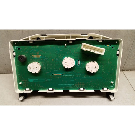 QUADRO STRUMENTI NISSAN Note 2006>2008 usato