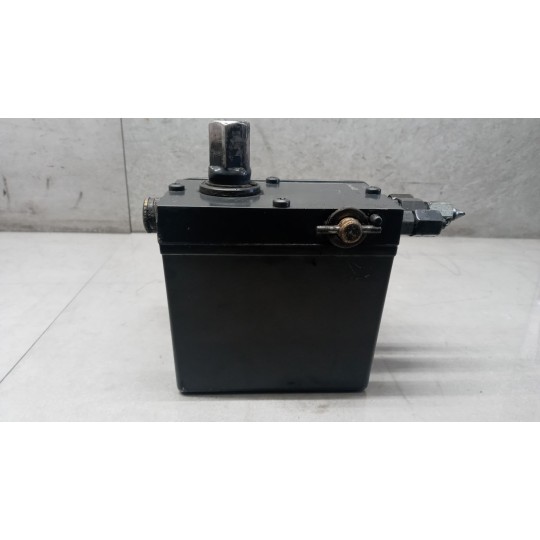 CAB LIFT PUMP  SCANIA Serie G 2005> used