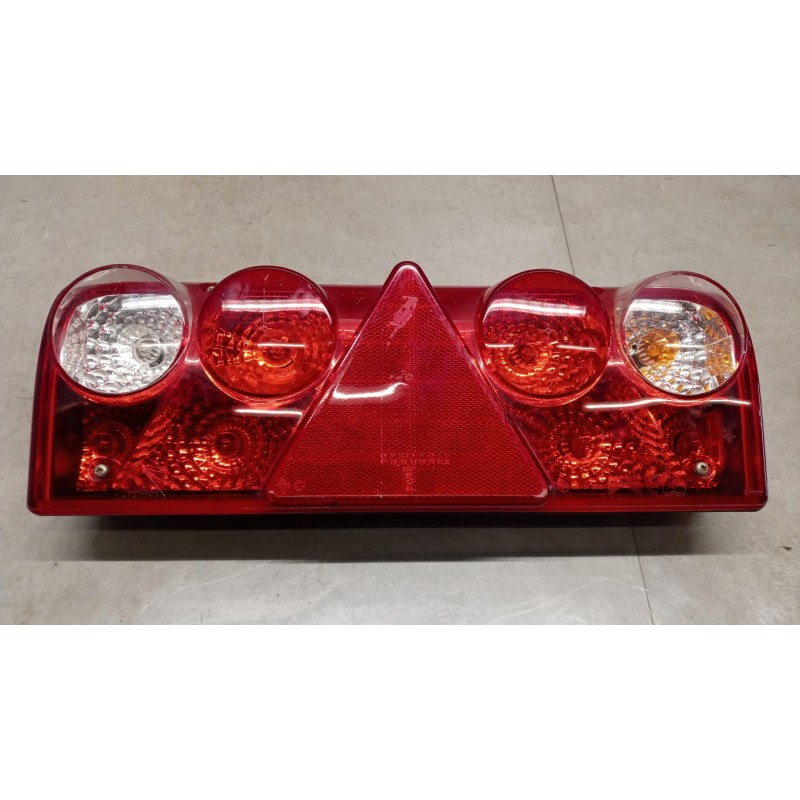 V.I. rimorchi e semi FARO POSTERIORE ESTERNO SINISTRO V.I. rimorchi e semi . usato