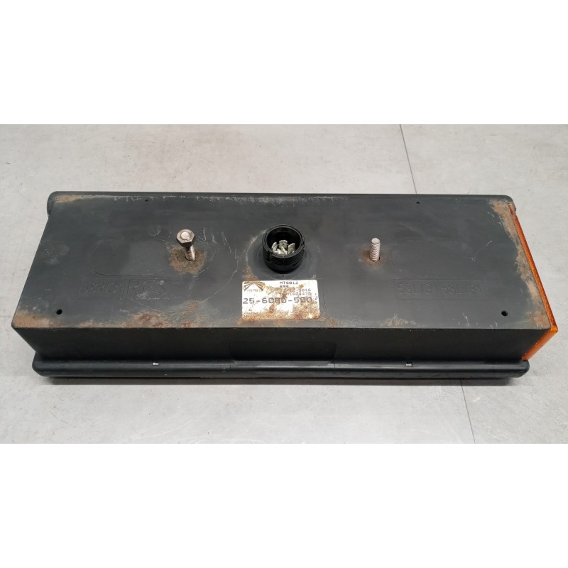 V.I. rimorchi e semi RIGHT REAR LIGHT V.I. rimorchi e semi . used