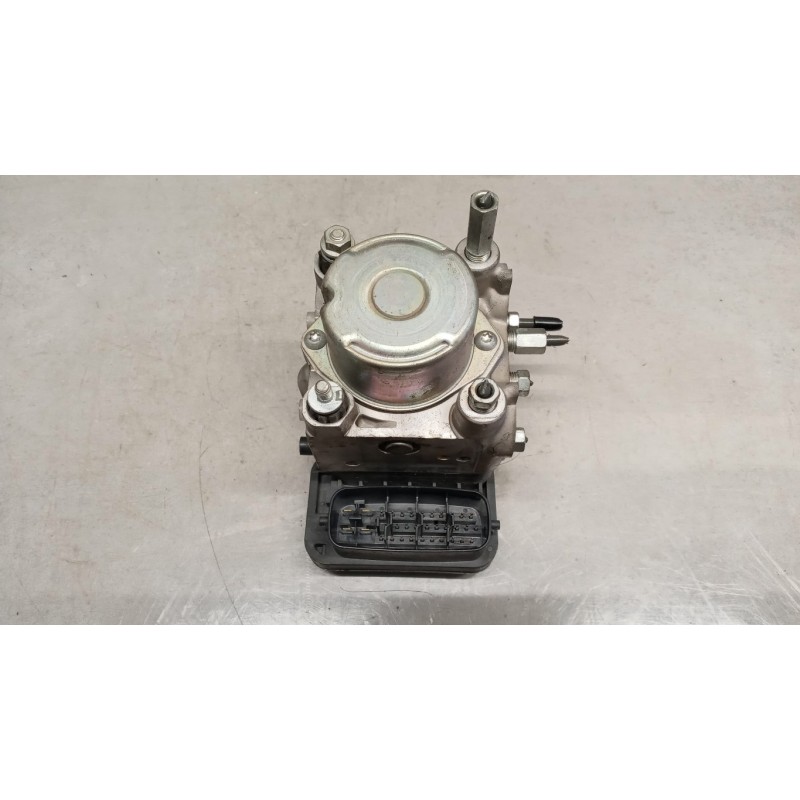 TOYOTA GRUPPO ABS TOYOTA Yaris 2005>2008 usato