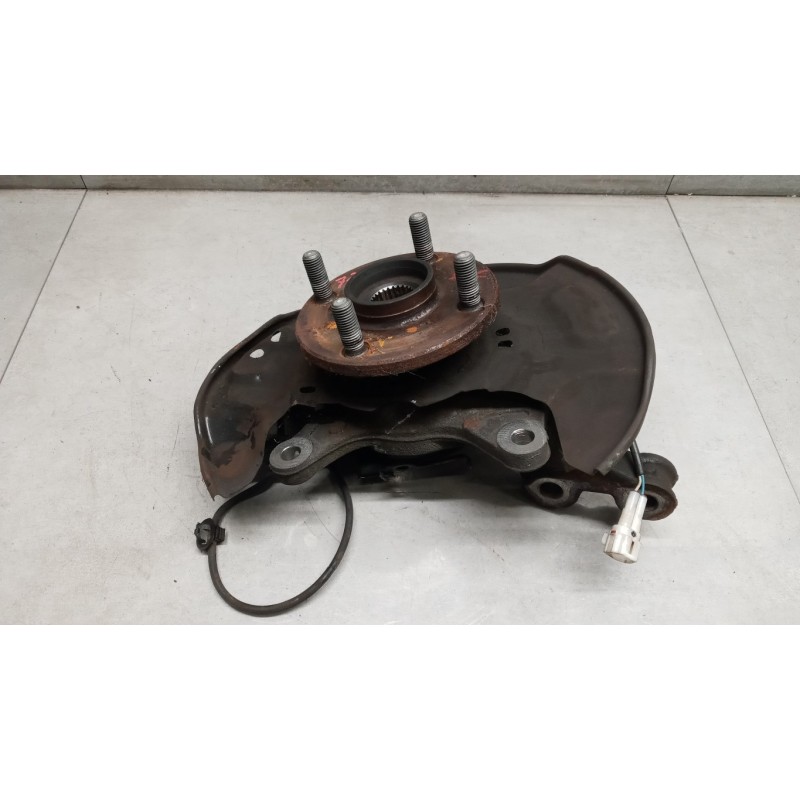 TOYOTA MONTANTE COMPLETO DESTRO TOYOTA Yaris 2005>2008 usato