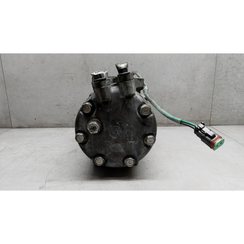 SCANIA AIR CONDITIONER COMPRESSOR SCANIA Serie G 2005> used