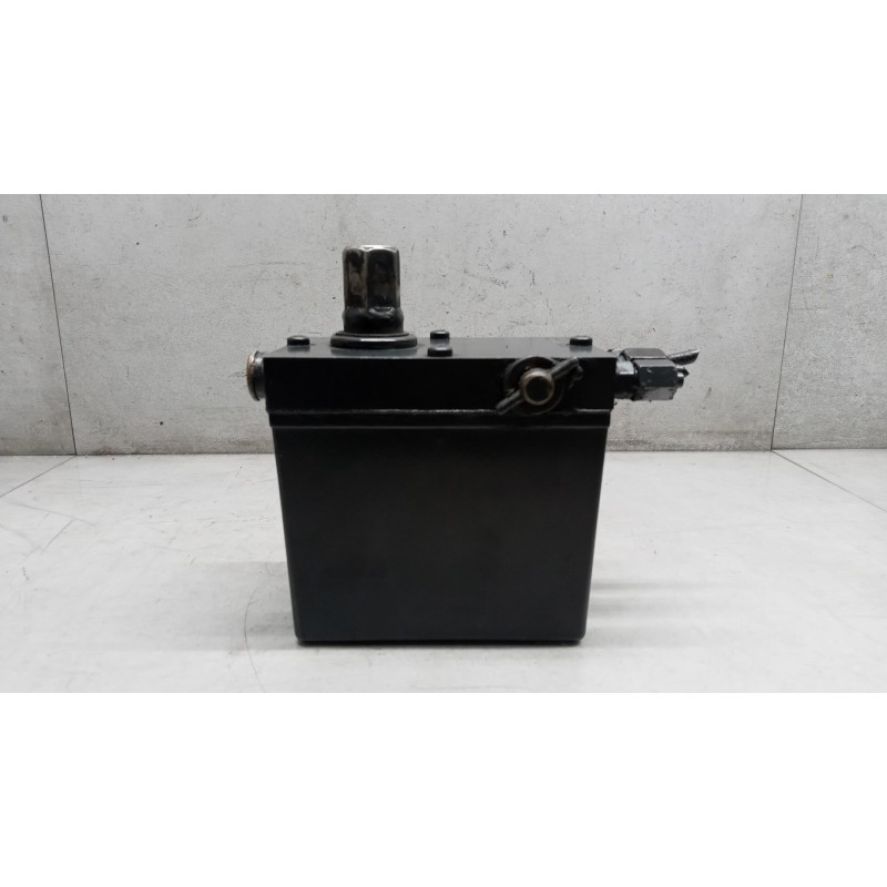 SCANIA CAB LIFT PUMP  SCANIA Serie G 2005> used