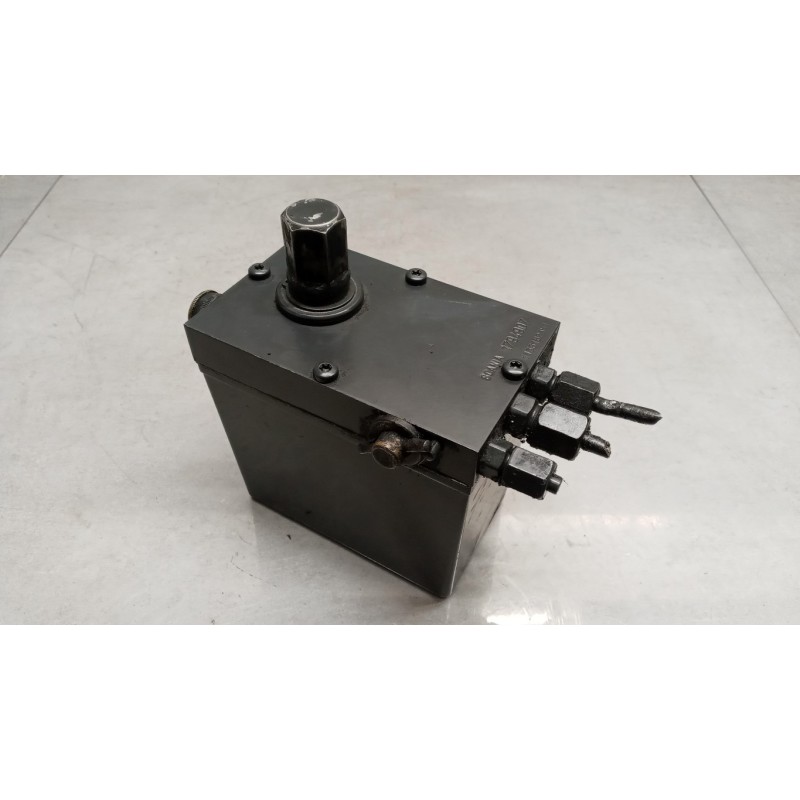 SCANIA CAB LIFT PUMP  SCANIA Serie G 2005> used