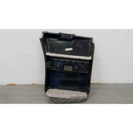 PEDANA SALITA A/DX SCANIA Serie G 2005> usato