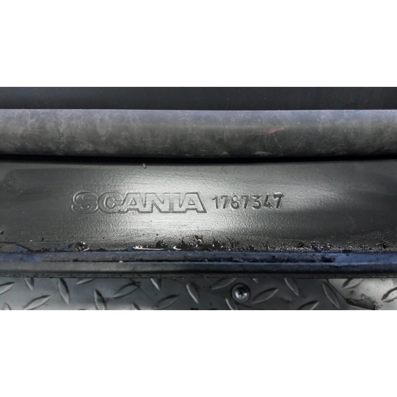 SCANIA TRAVERSA ANTERIORE PARAURTO SCANIA Serie G 2005> usato