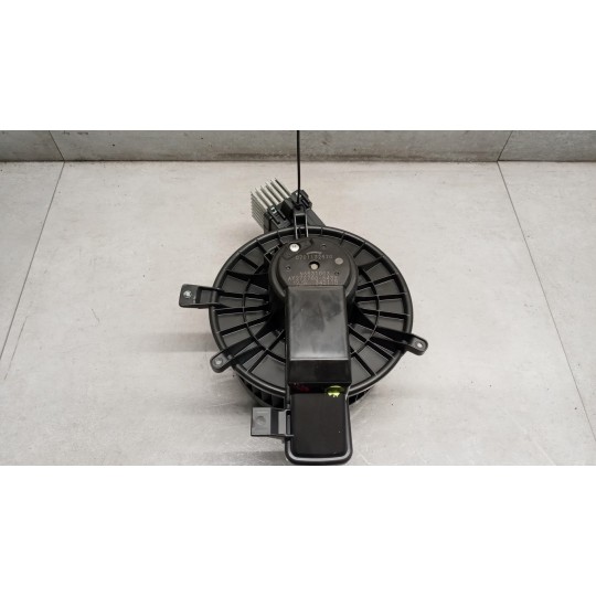 MOTORINO VENTILAZIONE INTERNA LANCIA Thema 2011>2014 usato