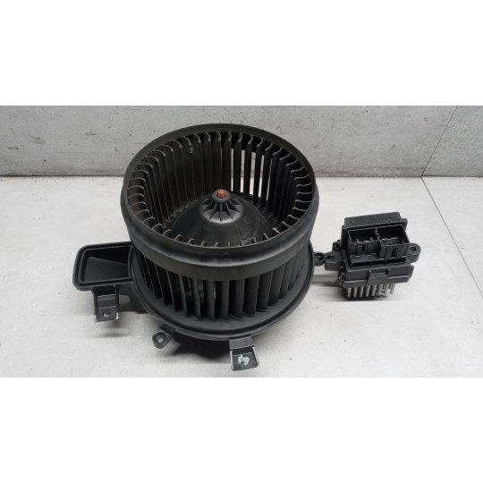 INTERNAL FUN MOTOR  LANCIA Thema 2011>2014 used