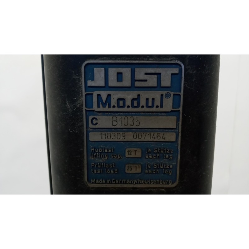 . PIEDE APPOGGIO SEMIRIMORCHIO . . usato