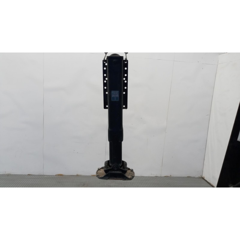 . FOOT SUPPORT TRAIKER . . used