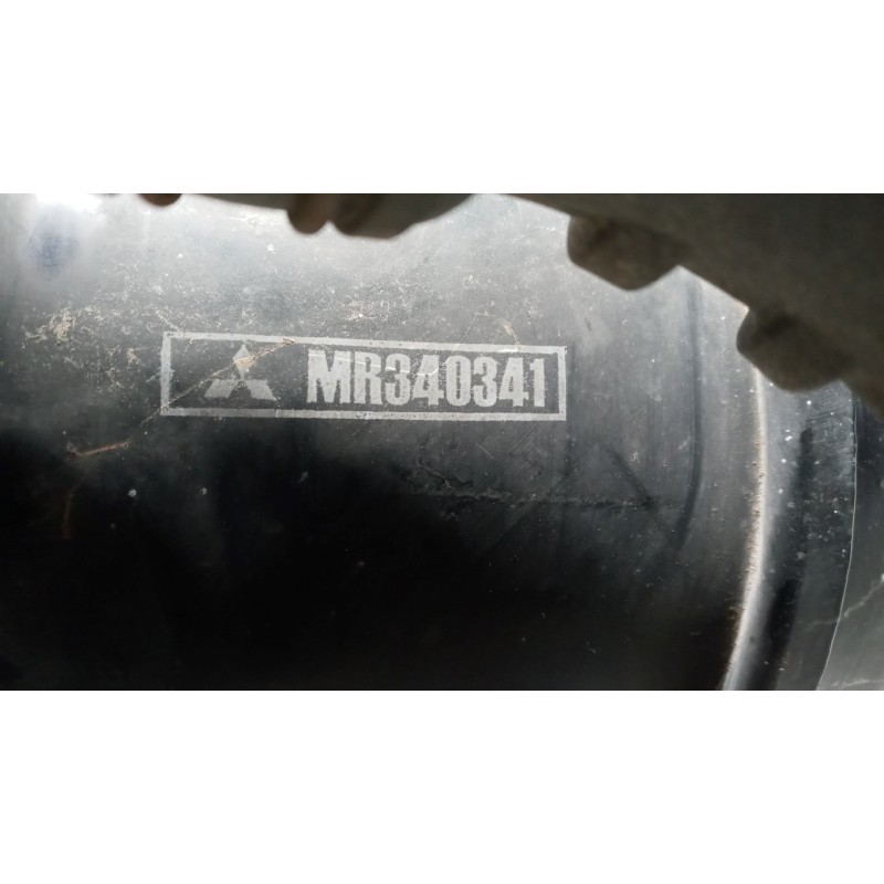 MITSUBISHI SCATOLA FILTRO MITSUBISHI L200 2001>2002 usato