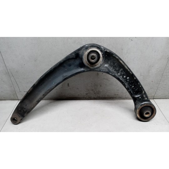 CONTROL ARM FRONT LOWER RIGHT  CITROEN DS4 2015> used