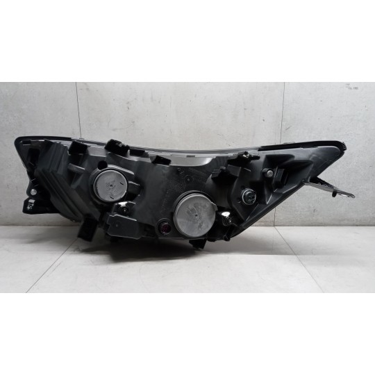 FARO ANTERIORE DESTRO IVECO Daily 2014> nuovo