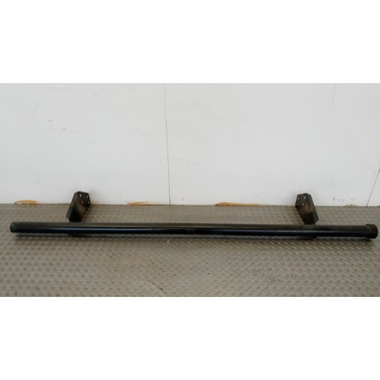 TRAVERSA POSTERIORE PARAURTO MITSUBISHI L200 2001>2002 usato