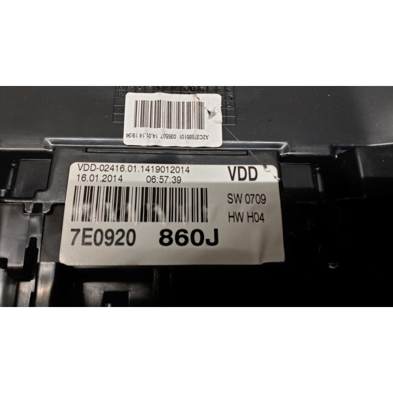 VOLKSWAGEN van QUADRO STRUMENTI VOLKSWAGEN van Trasporter T5 2009>2015 usato