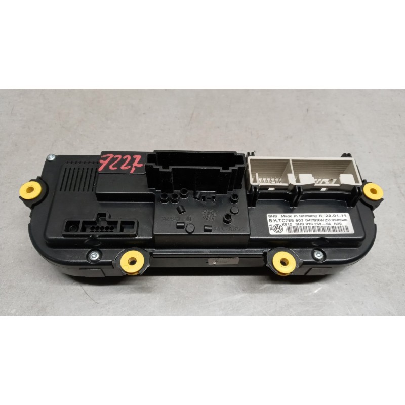 VOLKSWAGEN van AC CONTROL UNIT VOLKSWAGEN van Trasporter T5 2009>2015 used