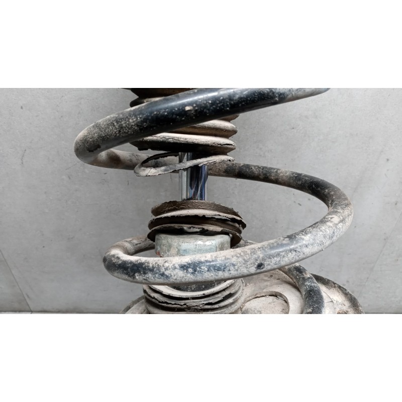 TOYOTA RIGHT FRONT SHOCK ASSORBER TOYOTA Rav 4 2010>2013 used