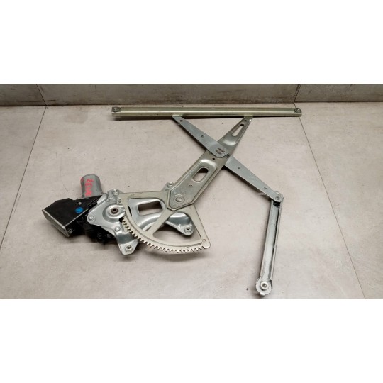 ALZA VETRI ANTERIORI SINISTRO TOYOTA Rav 4 2010>2013 usato