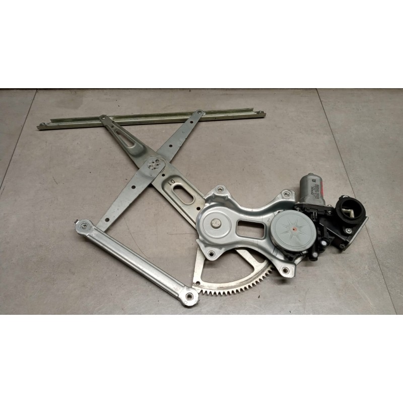 TOYOTA FRONT LEFT POWERED WINDOWS  TOYOTA Rav 4 2010>2013 used