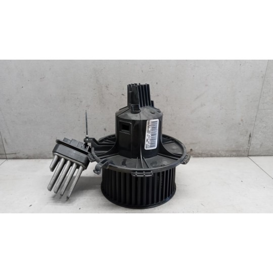 MOTORINO VENTILAZIONE INTERNA OPEL Zafira B 2005>2008 usato