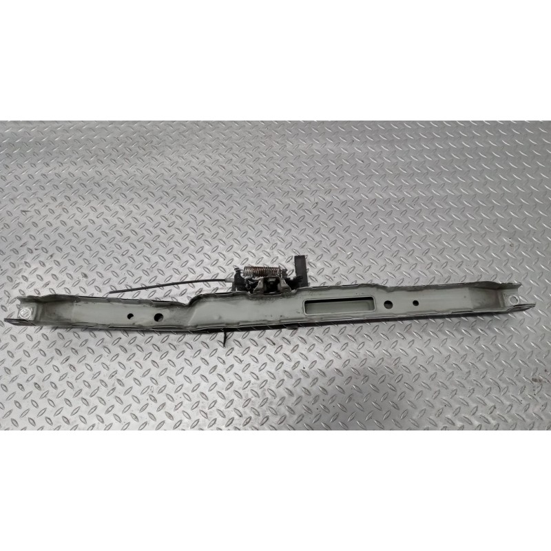 TOYOTA RIVESTIMENTO SUPERIORE ANTERIORE TOYOTA Rav 4 2010>2013 usato