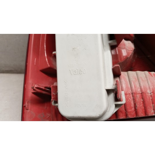 FARO POSTERIORE ESTERNO DESTRO RENAULT Clio Storia 2005>2009 usato