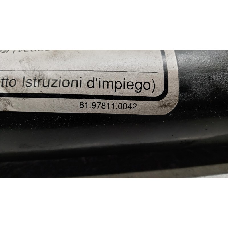 MAN PISTONE ALZA CABINA MAN TGM usato