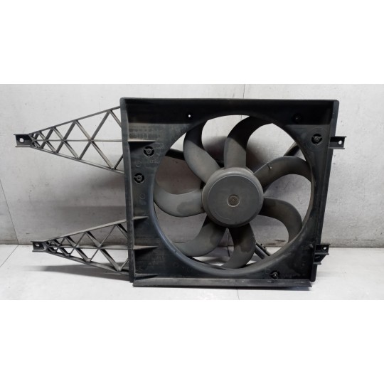 CONVOGLIATORE ELETTROVENTOLA SEAT Ibiza 2006>2008 usato