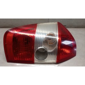LEFT REAR LIGHT 
 DR Dr5...