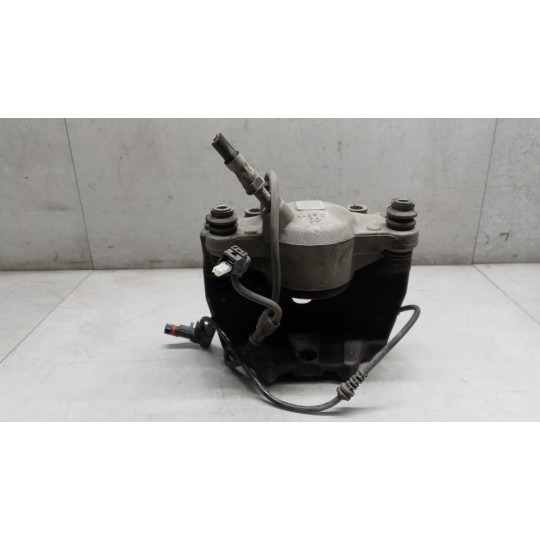 PINZA ANTERIORE DESTRA MERCEDES-BENZ Classe E (W/S212) 2009>2012 usato