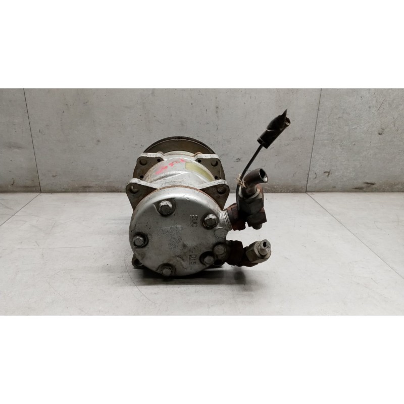 TRATTORE AGRICOLO AIR CONDITIONER COMPRESSOR TRATTORE AGRICOLO TRATTORE AGRICOLO used